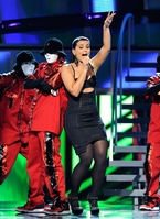 LovinFurtado-LatinGrammy-082.jpg