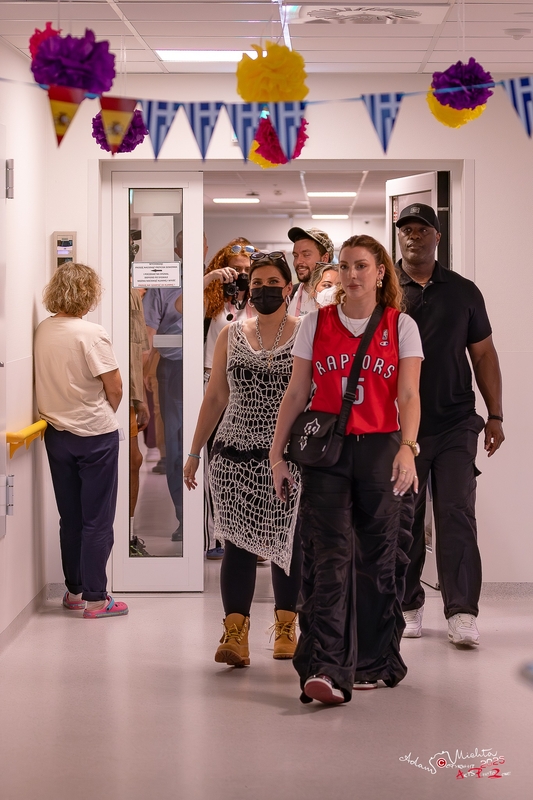 Nelly visiting Children's hospital in Poznan

