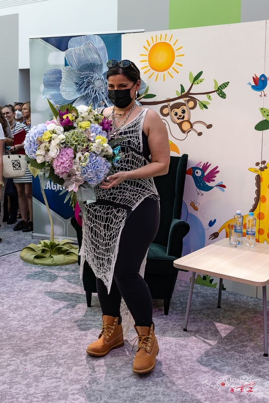 Nelly visiting Children's hospital in Poznan
