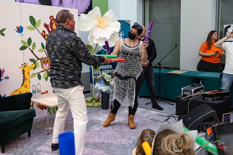 Nelly visiting Children's hospital in Poznan

