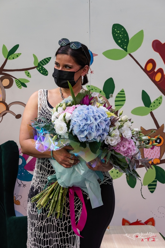 Nelly visiting Children's hospital in Poznan
