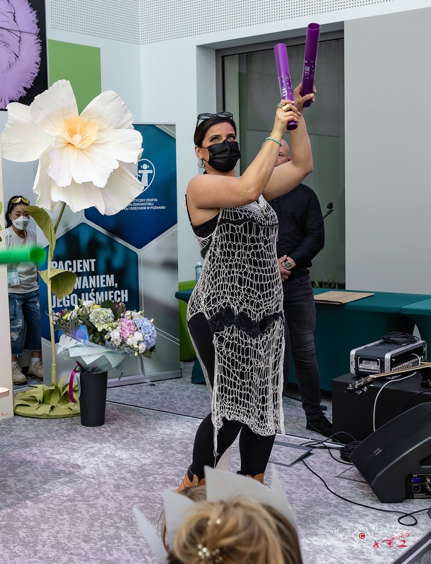 Nelly visiting Children's hospital in Poznan
