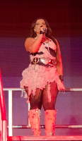 LovinFurtado-Victorious-0002.jpg