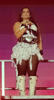 LovinFurtado-Victorious-0006.jpg