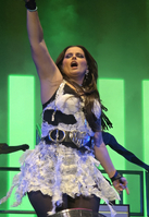 LovinFurtado-Victorious-0050.jpg
