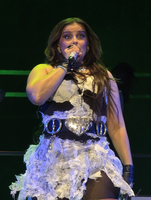 LovinFurtado-Victorious-0061.jpg