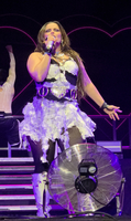 LovinFurtado-Victorious-0084.jpg