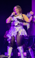 LovinFurtado-Victorious-0116.jpg