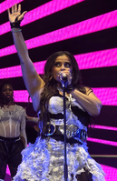 LovinFurtado-Victorious-0180.jpg
