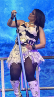 LovinFurtado-Victorious-0221.jpg