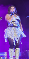 LovinFurtado-Victorious-0336.jpg