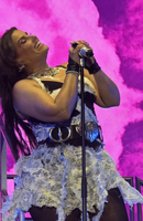 LovinFurtado-Victorious-0374.jpg