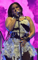 LovinFurtado-Victorious-0379.jpg