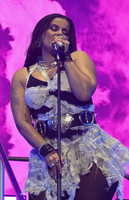 LovinFurtado-Victorious-0394.jpg