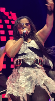 LovinFurtado-Victorious-0582.jpg