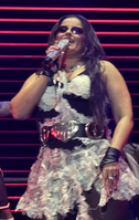 LovinFurtado-Victorious-0606.jpg