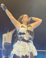 LovinFurtado-Victorious-0702.jpg