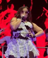 LovinFurtado-Victorious-0713.jpg