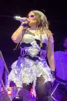 LovinFurtado-Victorious-0717.jpg