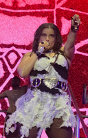 LovinFurtado-Victorious-0724.jpg
