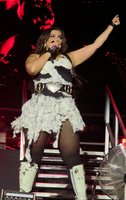 LovinFurtado-Victorious-0727.jpg