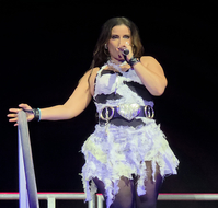 LovinFurtado-Victorious-0756.jpg