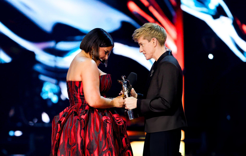 Click to view full size image
==============
Canadian Music Hall of Fame inductee
Canadian Music Hall of Fame inductee